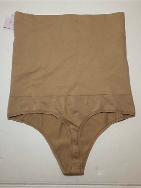 Medium support Auden high-waisted thong Beige/Tan Shaping Piece NWT